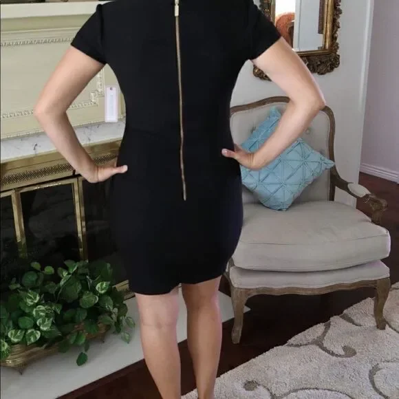 Bisou Bisou Dress - Picture 2 of 4